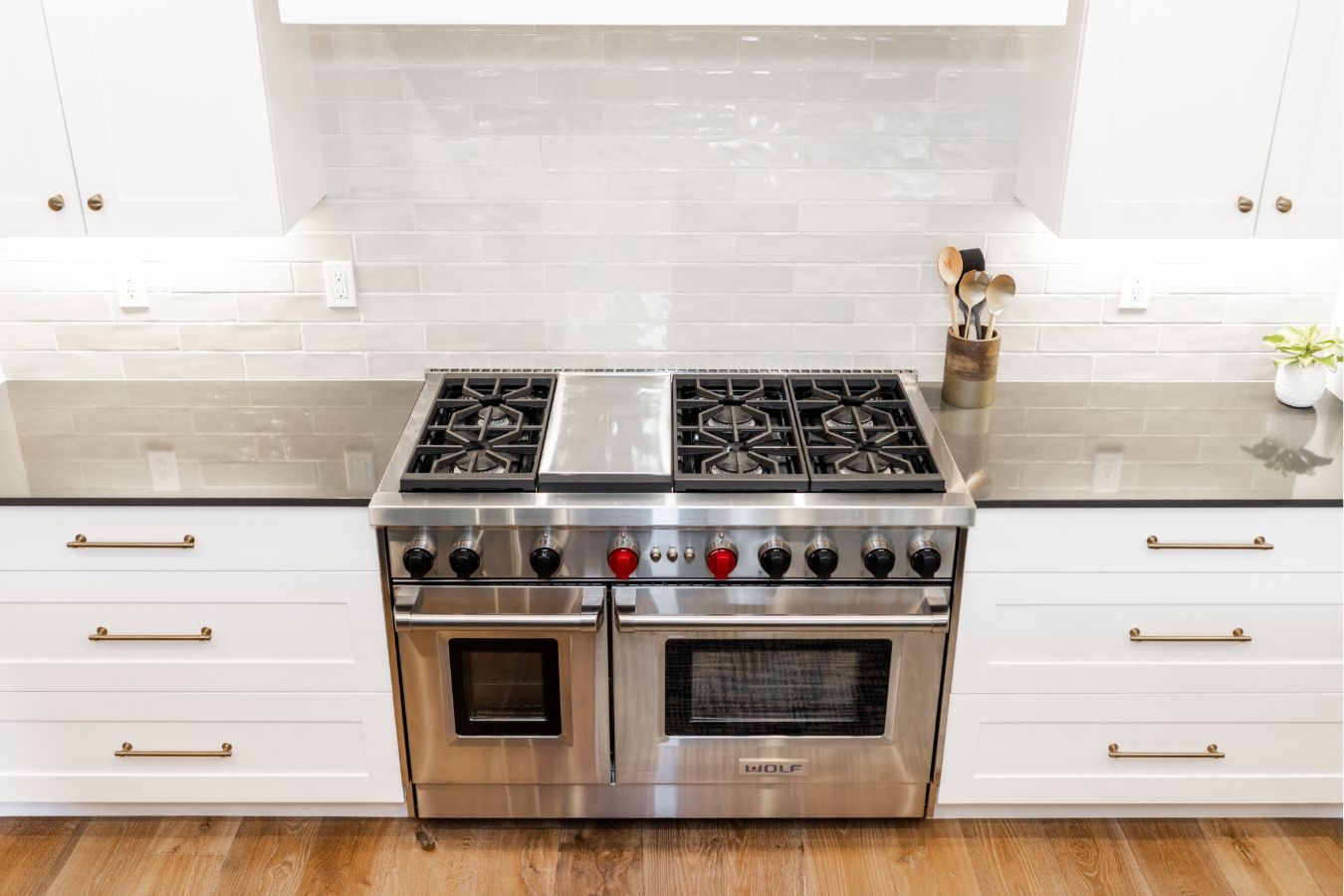 Cornerstone_7thStLakeO094