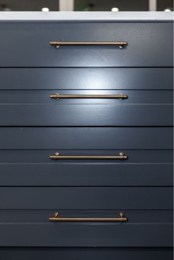 Cornerstone_7thStLakeO116